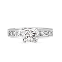 18ct White Gold Princess Cut Diamond Solitaire Ring