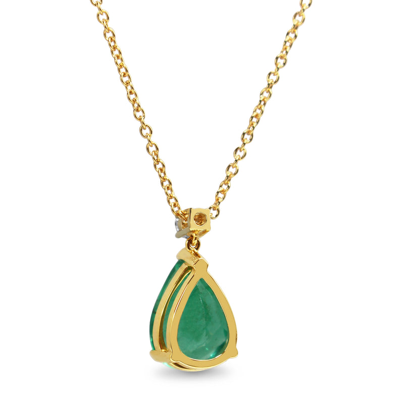 18ct Yellow Gold Pear Shaped Emerald and Diamond Necklace