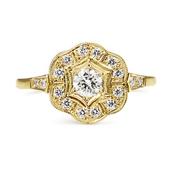 18ct Yellow Gold Vintage Style Diamond Cluster Ring