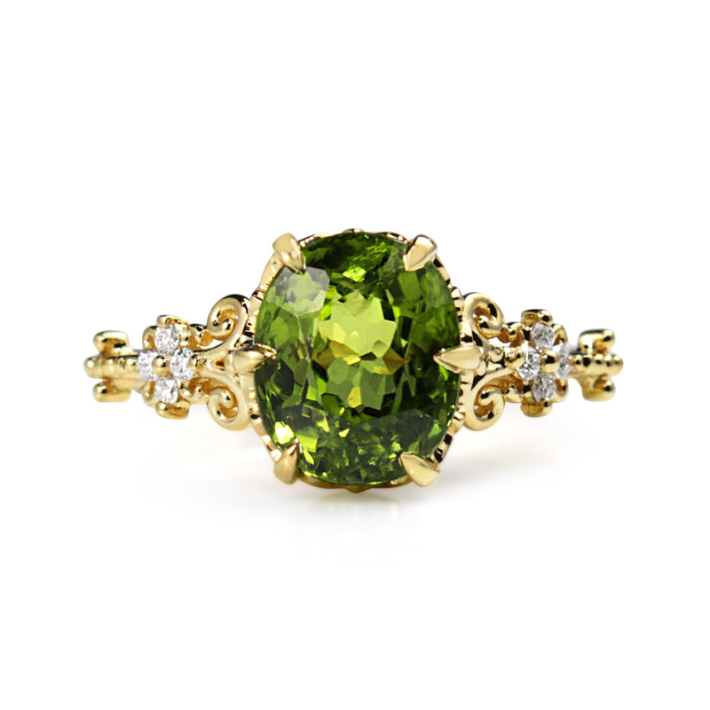 18ct Yellow Gold Vintage Style Peridot and Diamond Solitaire Ring