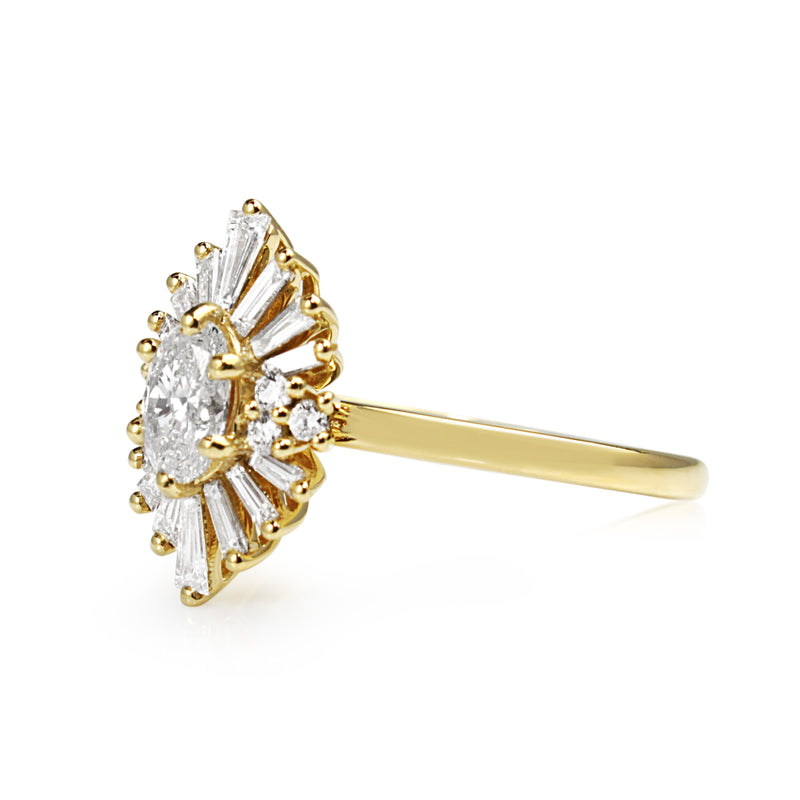 18ct Yellow Gold Oval Diamond Starburst Ring