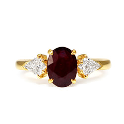 18ct Yellow Gold Ruby and Kite Diamond 3 Stone Ring