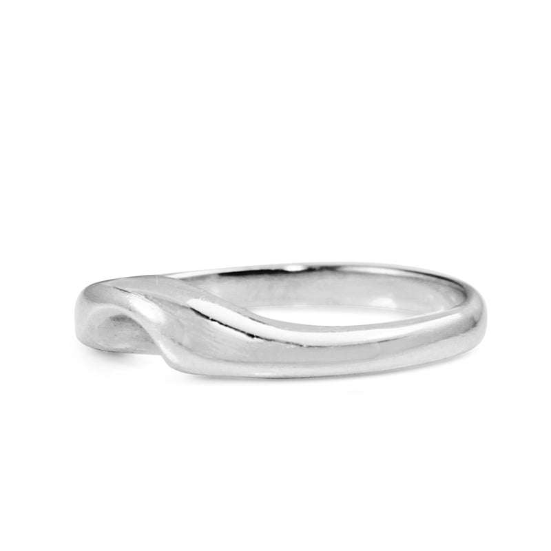 18ct White Gold Curved Wedding Band