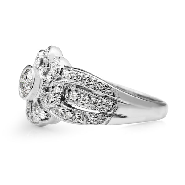 18ct White Gold Diamond Daisy Style Ring