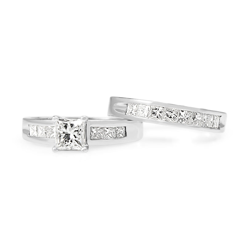 18ct White Gold Princess Cut Solitiare Ring