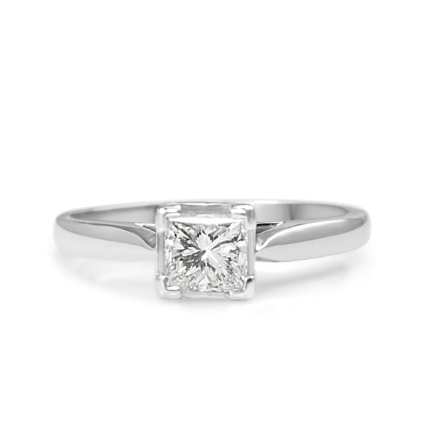 18ct White Gold Princess Cut Diamond Solitaire Ring