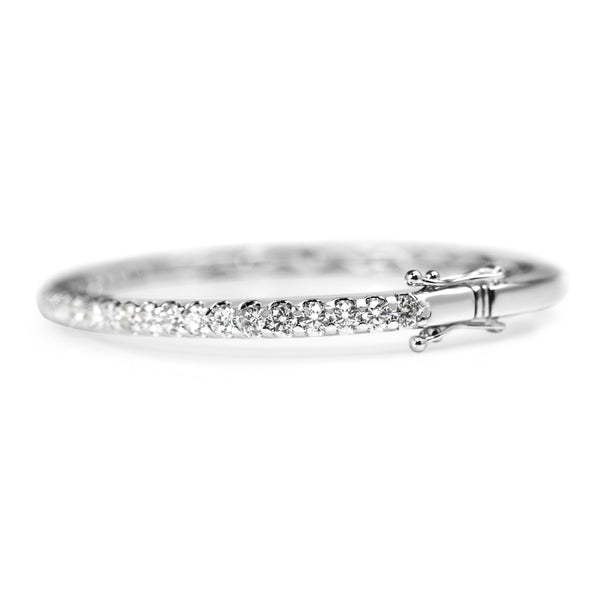 9ct White Gold 2.05ct Diamond Bangle