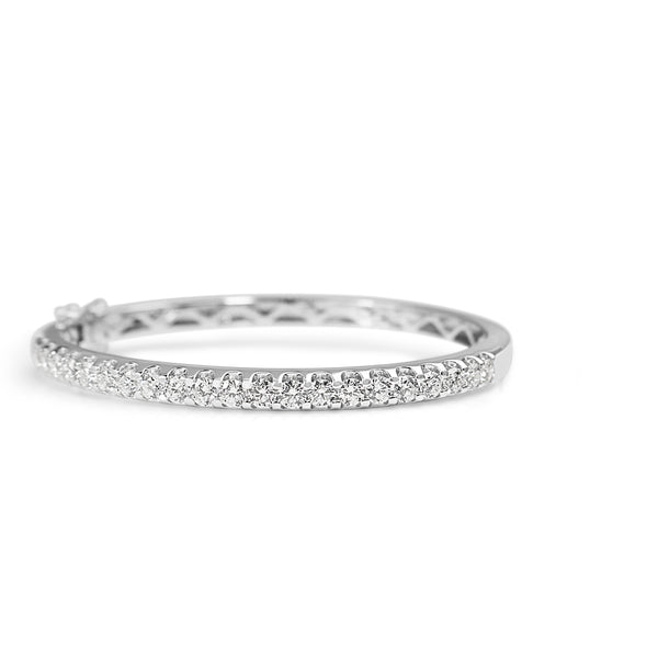 9ct White Gold 3.05ct Diamond Bangle