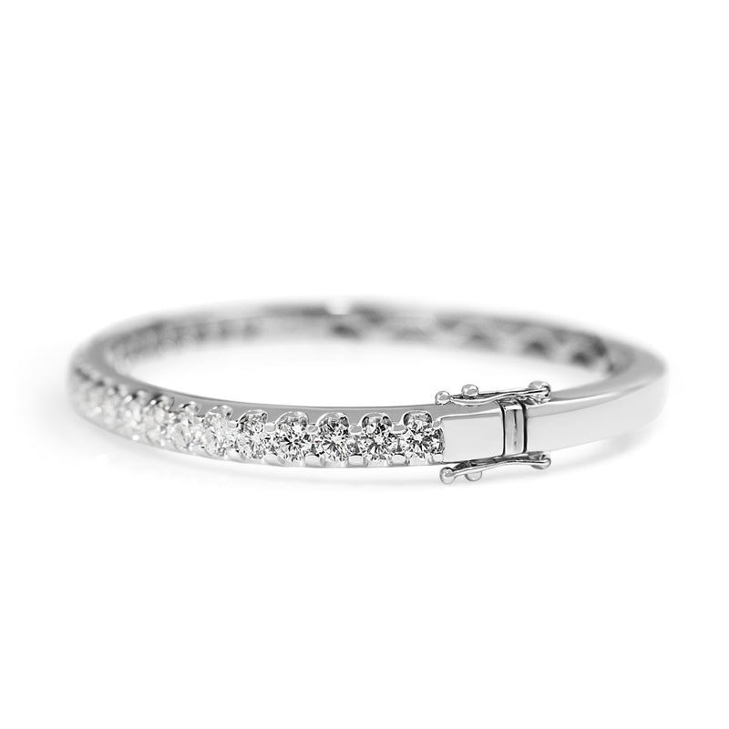 9ct White Gold 3.05ct Diamond Bangle