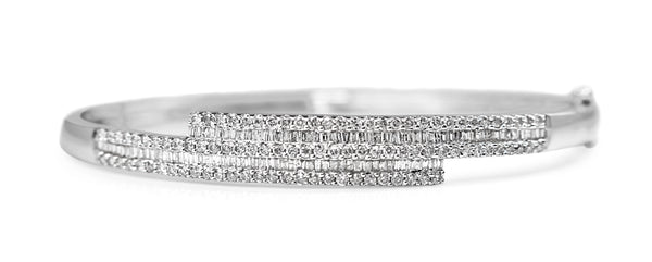 18ct White Gold Baguette and Round Diamond Bangle