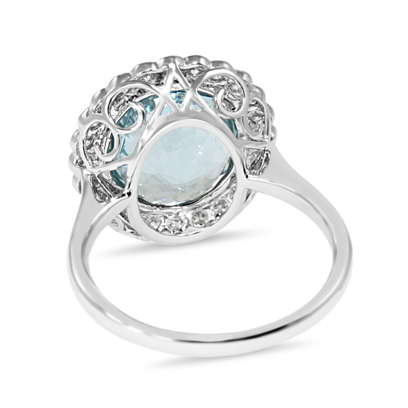 18ct White Gold Aquamarine and Diamond Daisy Ring