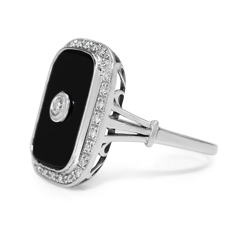 9ct White Gold Onyx and Diamond Ring