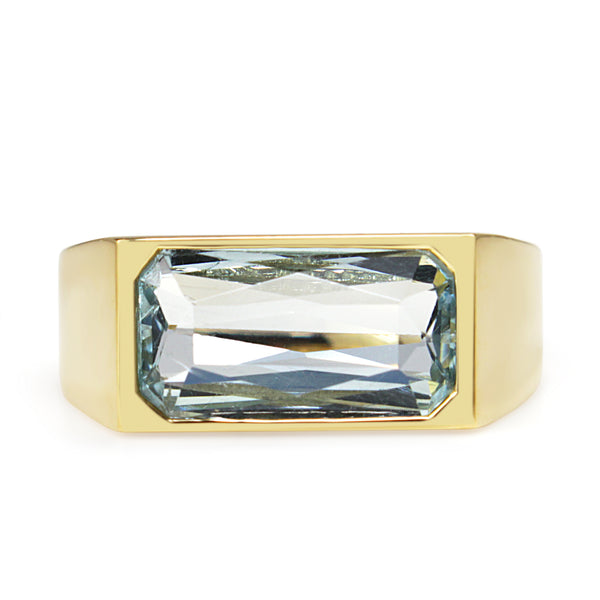 18ct Yellow Gold East West Set Aquamarine Ring