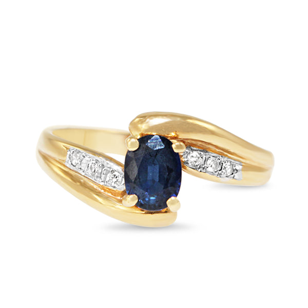 14ct Yellow Gold Sapphire and Diamond Vintage Twist Ring