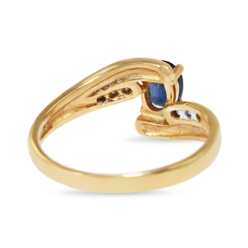 14ct Yellow Gold Sapphire and Diamond Vintage Twist Ring