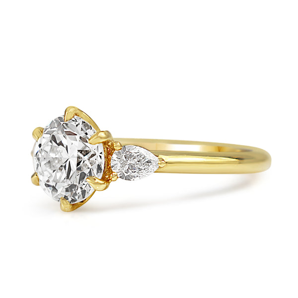 18ct Yellow Gold Old Cut Diamond and Pear Shape 3 Stone Ring