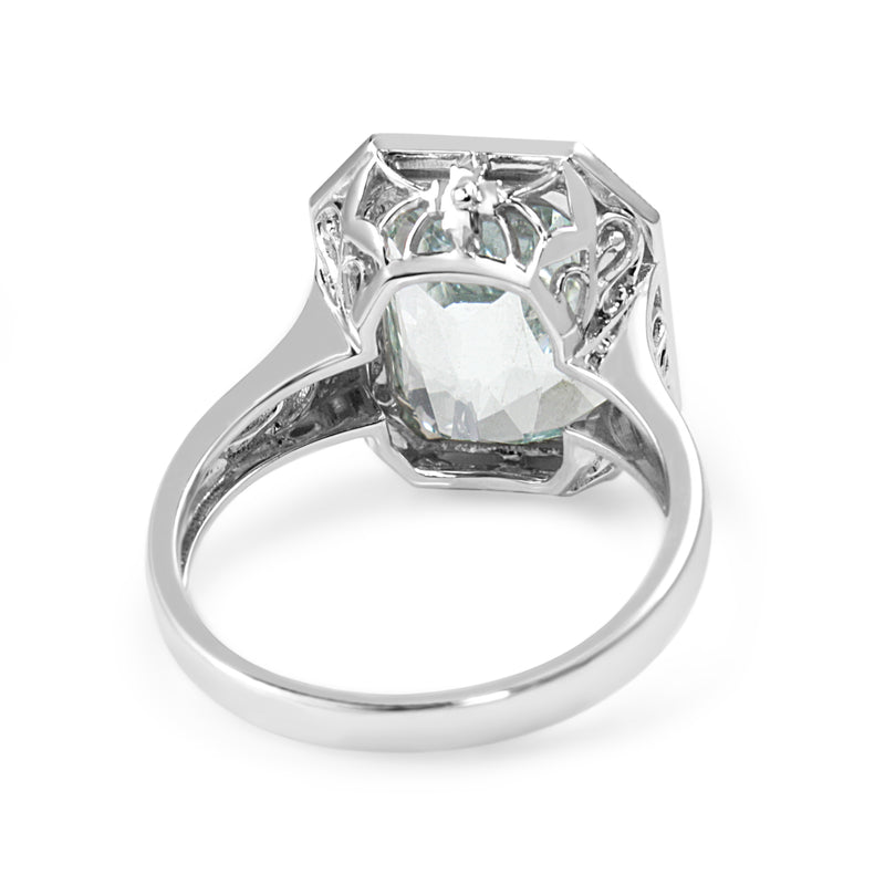 9ct White Gold Deco Style Aquamarine Ring