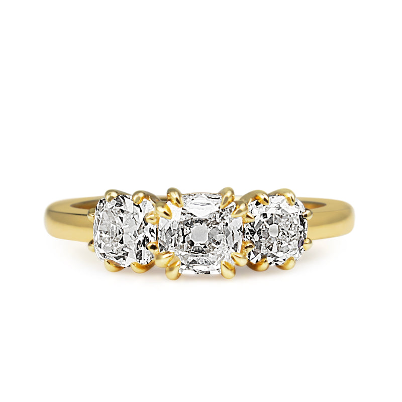 18ct Yellow Gold Old Cut Diamond 3 Stone Diamond Ring