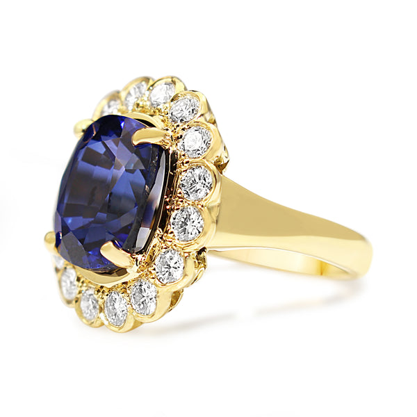 18ct Yellow Gold Synthetic Sapphire and Diamond Daisy Ring