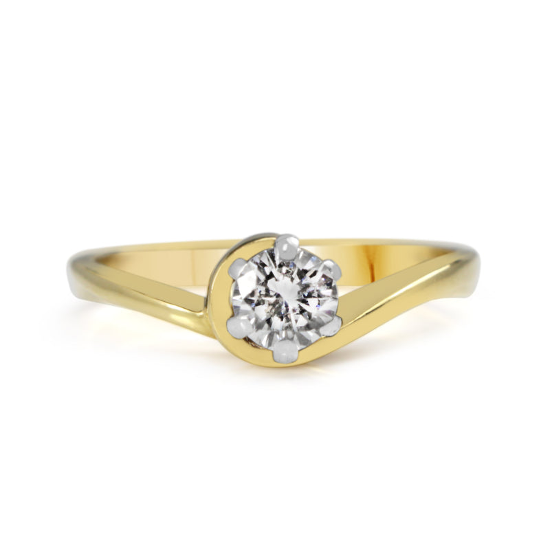 18ct Yellow and White Gold Vintage Twist Solitaire Ring