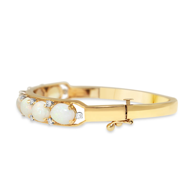 14ct Yellow Gold Opal and Diamond Bangle