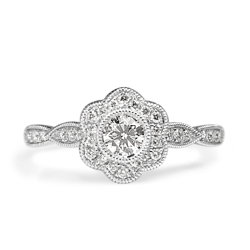 9ct White Gold Diamond Daisy Ring