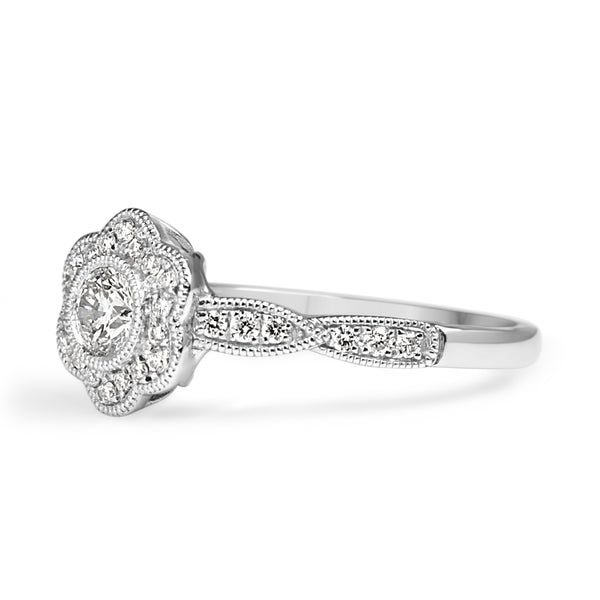 9ct White Gold Diamond Daisy Ring