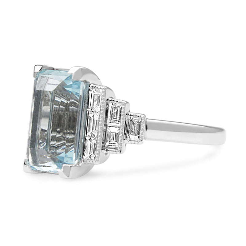 18ct White Gold Deco Style Aquamarine and Baguette Diamond Ring