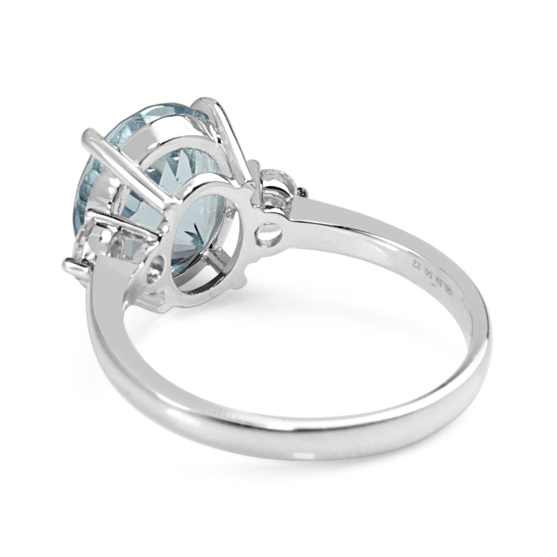 18ct White Gold Aquamarine and Old Cut Diamond 3 Stone Ring