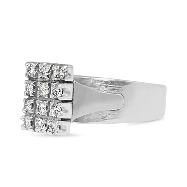 14ct White Gold Cluster Ring