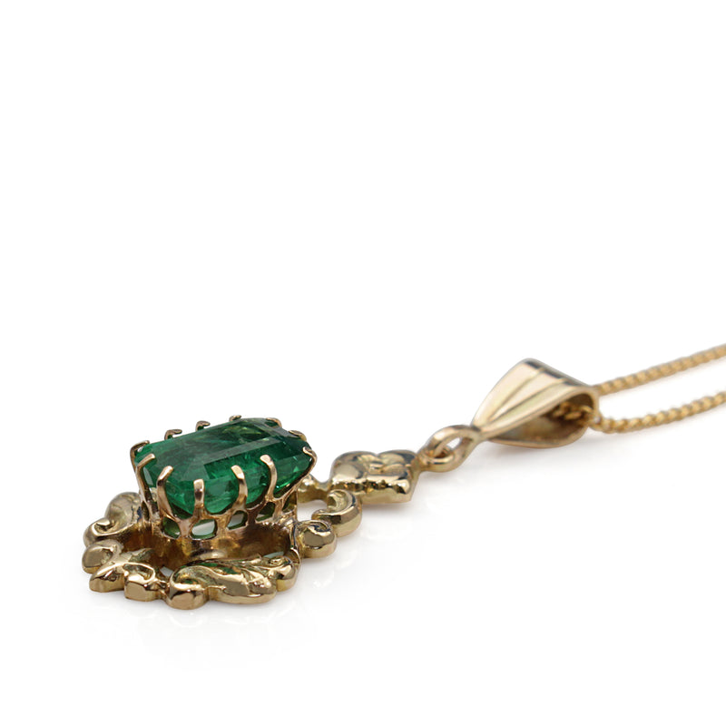 9ct Yellow Gold Vintage Emerald Necklace