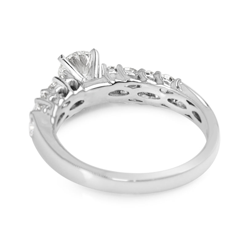 18ct White Gold Diamond Ring