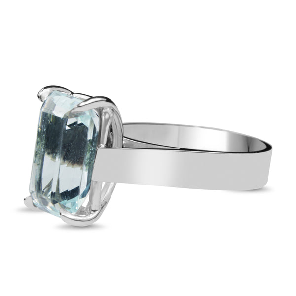 9ct White Gold and Platinum Vintage Aquamarine Solitaire Ring