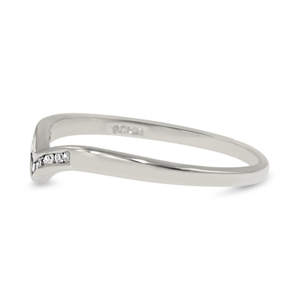 9ct White Gold Diamond 'V' Shaped Ring