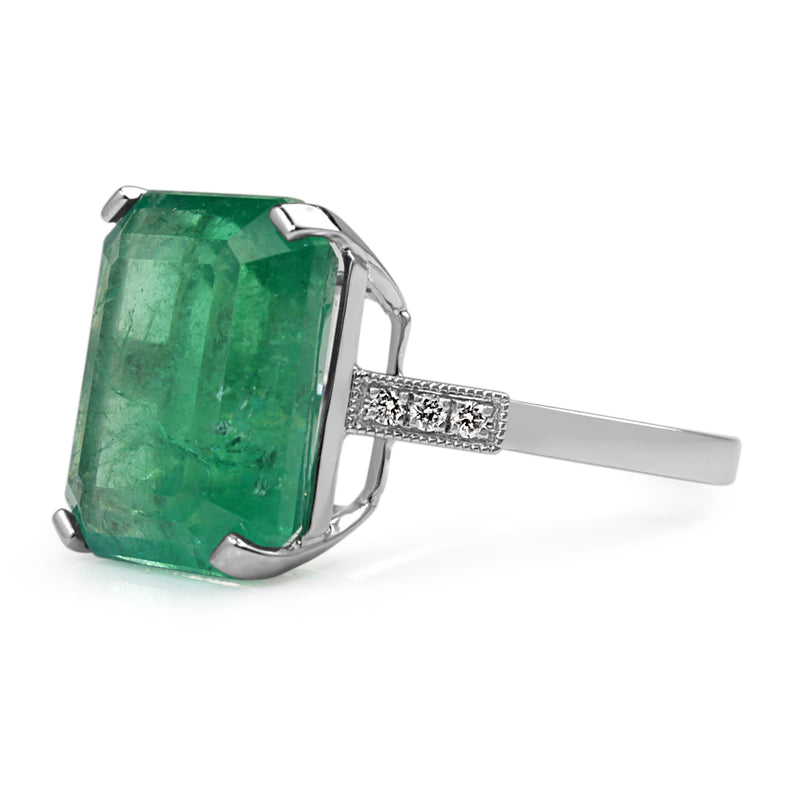 18ct White Gold Emerald and Diamond Solitaire Ring