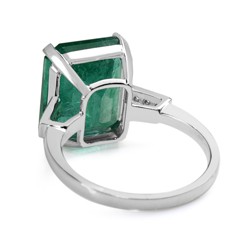 18ct White Gold Emerald and Diamond Solitaire Ring