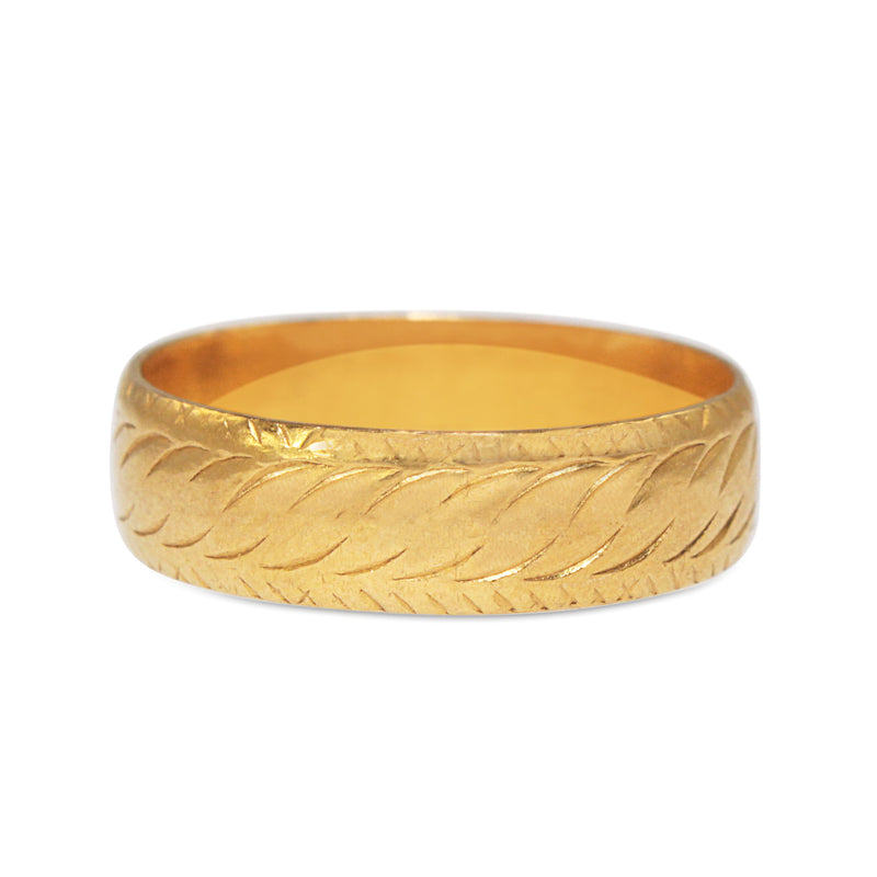 22ct Yellow Gold Vintage Engraved Band Ring BURLINGTON