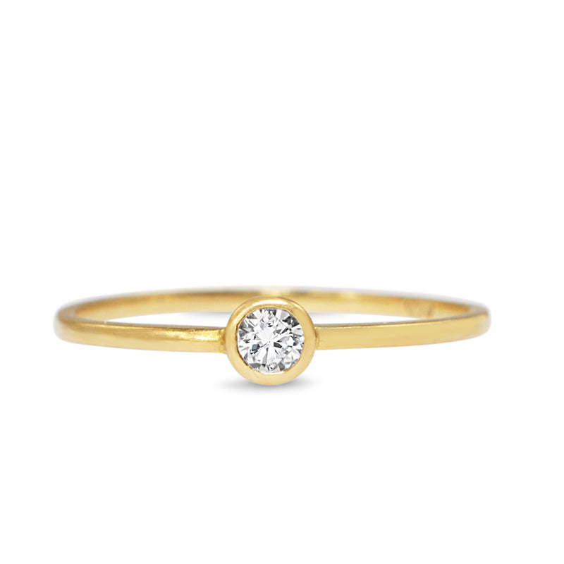 18ct Yellow Gold Fine Diamond Bezel Solitaire Ring
