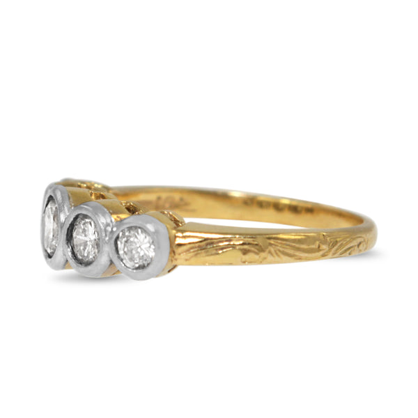 18ct Yellow and White Gold Vintage Bezel 5 Stone Diamond Ring