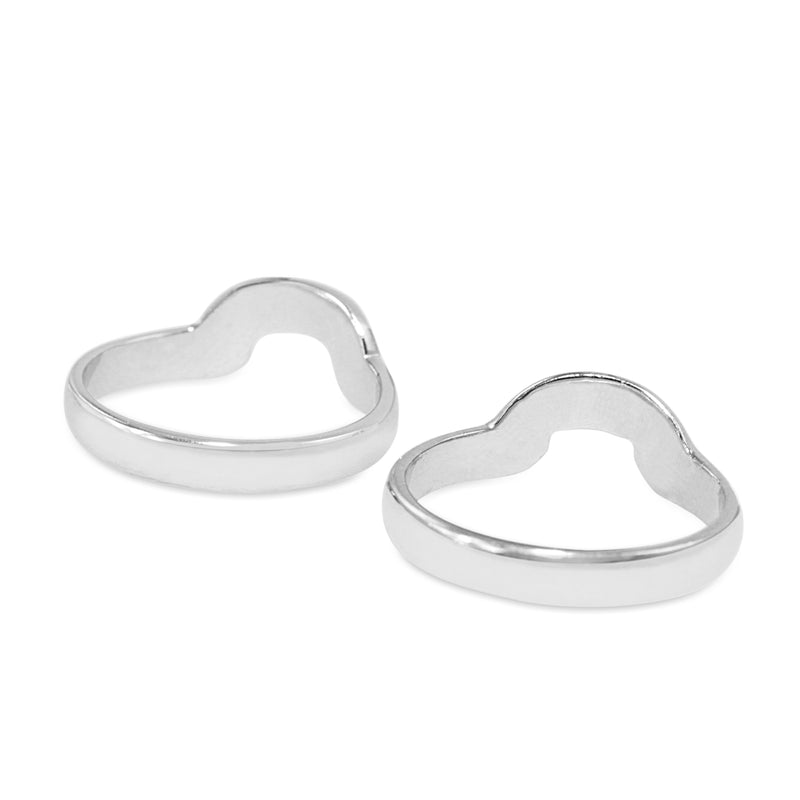 18ct White Gold Fitted Band Ring Set