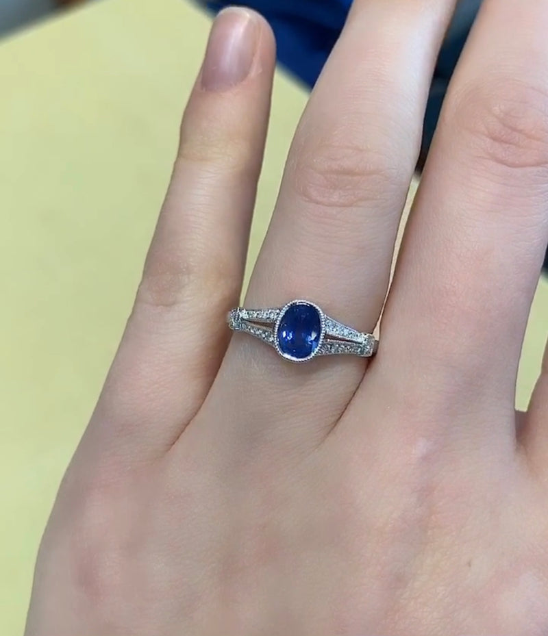 18ct White Gold Vintage Style Sapphire and Diamond Ring