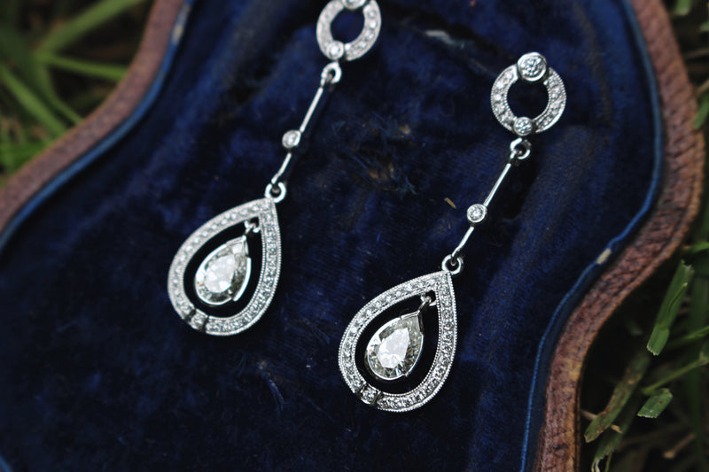 18ct White Gold Art Deco Style Diamond Drop Earrings