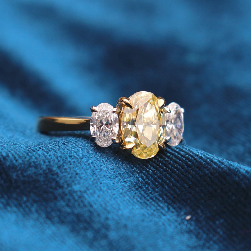 18ct Yellow and White Gold Yellow and White Oval Diamond Ring