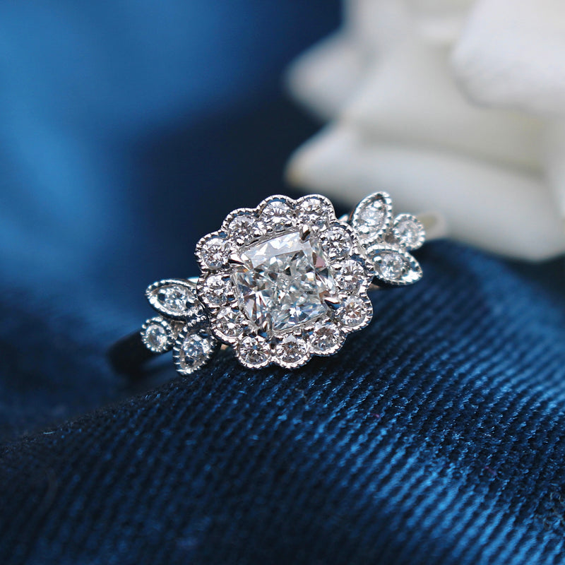 18ct White Gold Cushion Diamond Halo Floral Daisy Ring