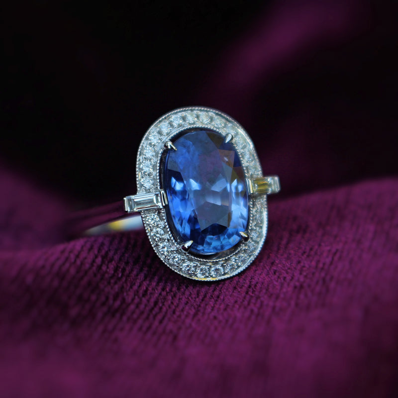 18ct White Gold Sapphire and Diamond Deco Style Ring