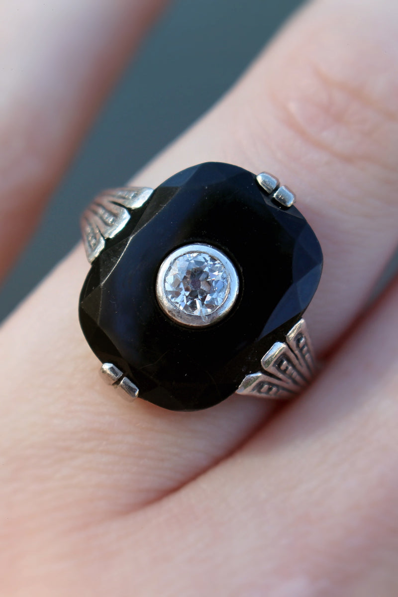 14ct Yellow and White Gold Art Deco Onyx and Diamond Ring